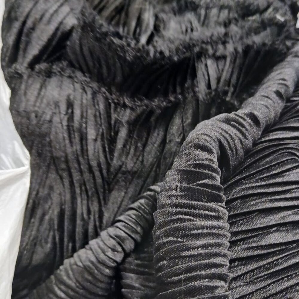 New Pleated Crinkle Sateen Fabric 2 Yards Deep Black lightweight Sheer Stretch - Picture 3 of 3